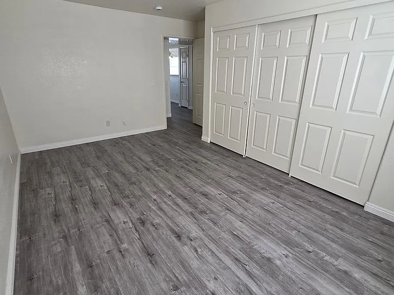 6553 McRae Ave — Photo 13