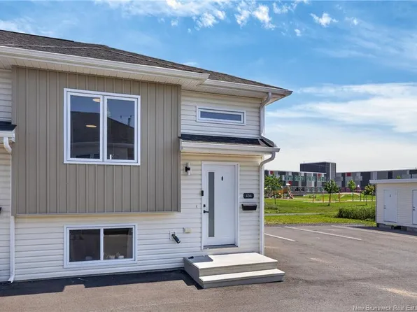 434 Neill St, Fredericton, NB E3A 2Z6