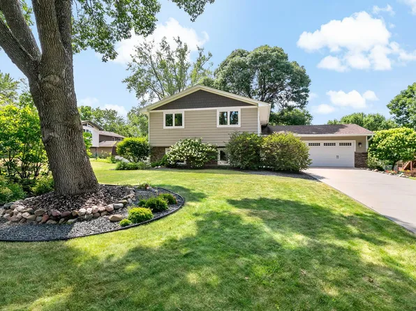 11958 Crane St NW, Coon Rapids, MN 55448