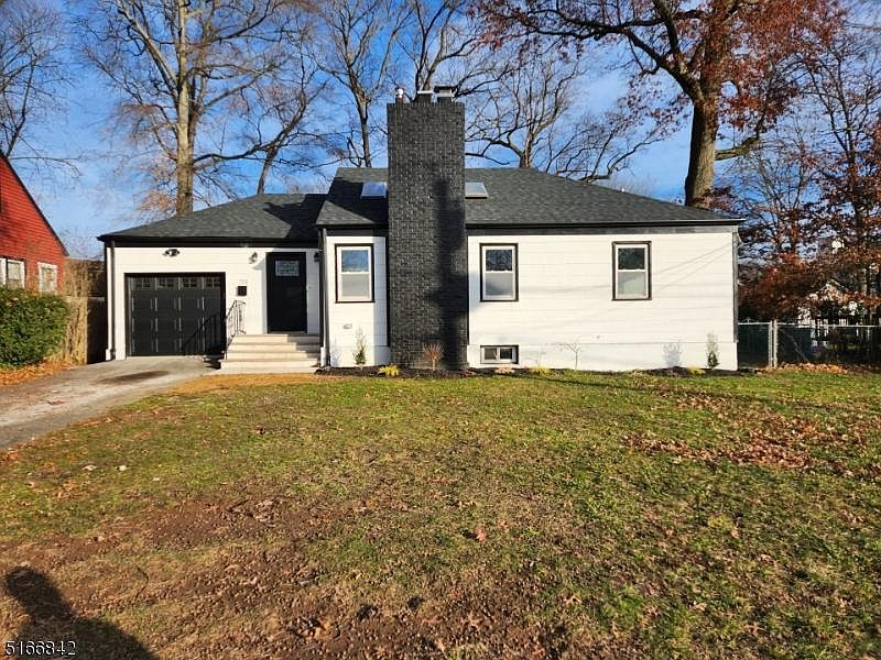 1st image of 723 Hillside Ave