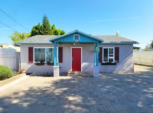 8865 Holladay St, Riverside, CA 92509