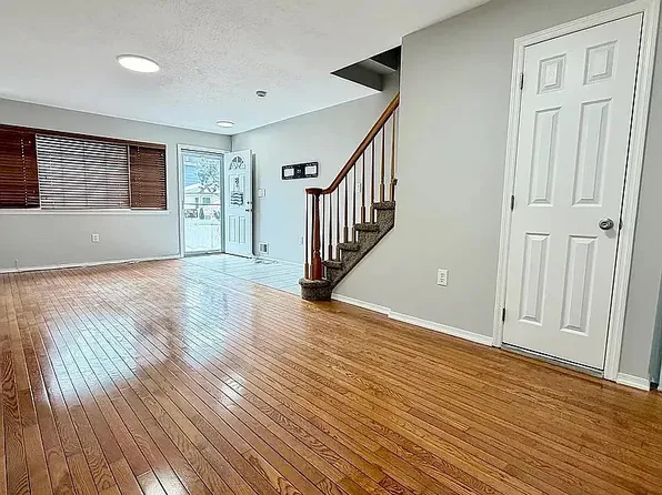 (undisclosed Address), Staten Island, NY 10306