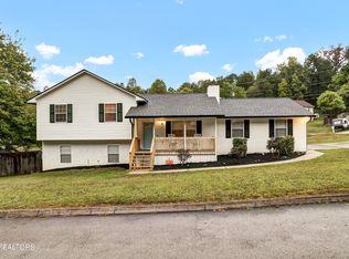 6801 Silent Brook Ln, Knoxville, TN 37921