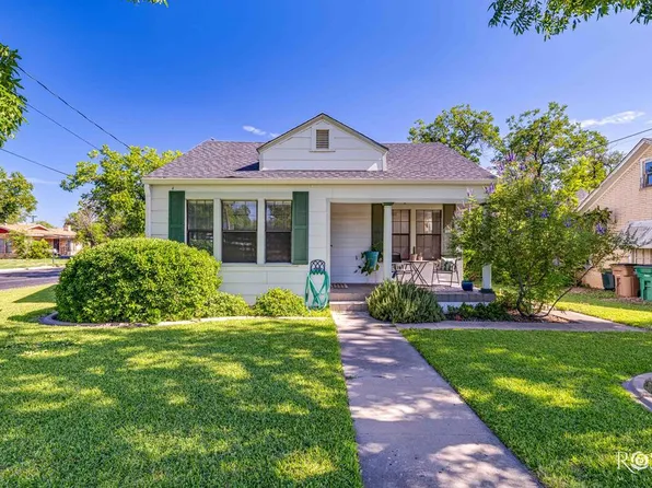 1620 W Avenue J, San Angelo, TX 76901