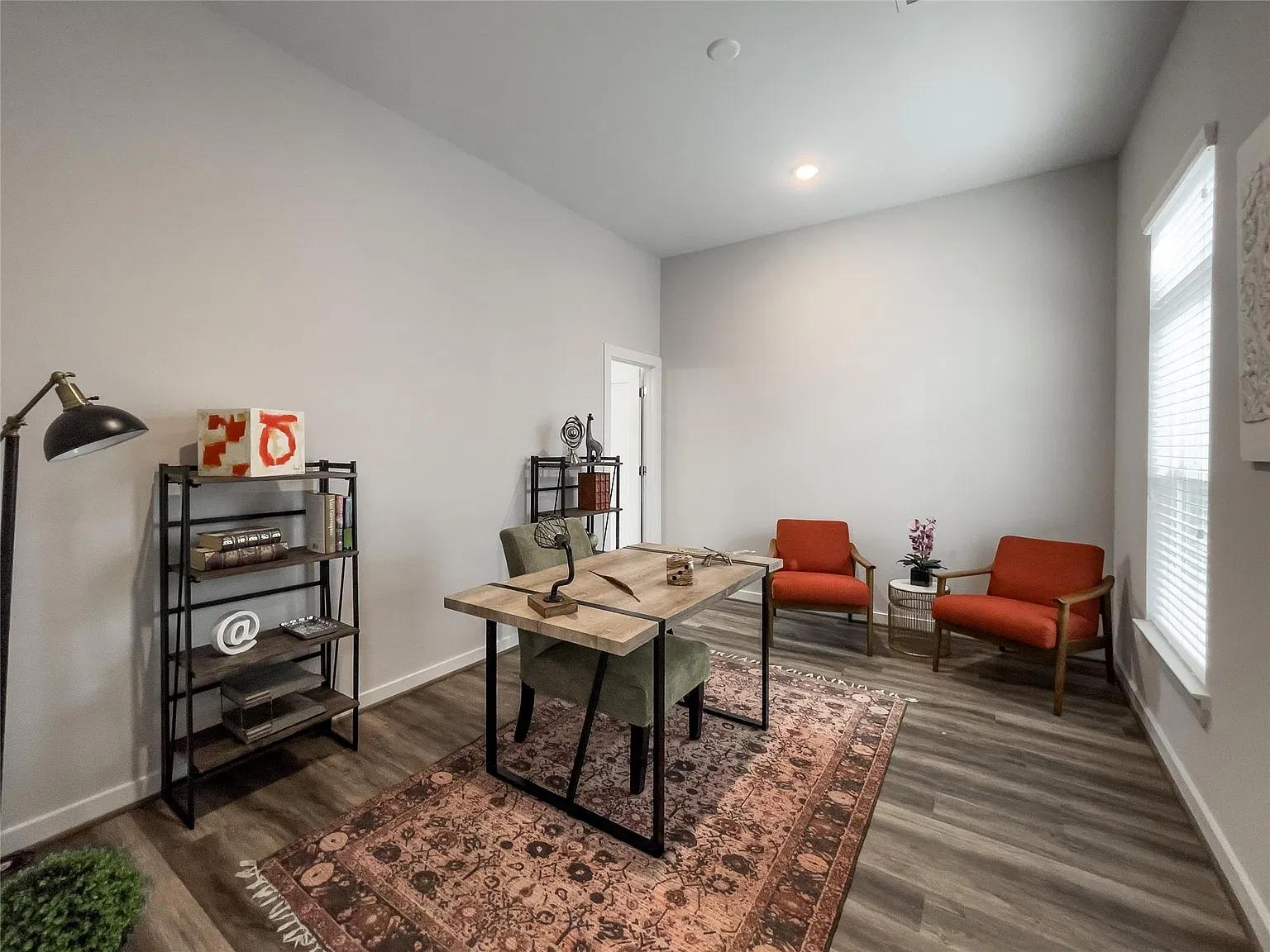 3 bed, 3.5 bath, 2047 sqft, $2,875 — Photo 3