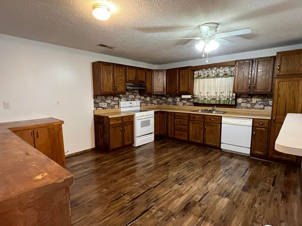 8557 State Highway O, Udall, MO 65766