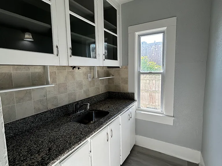 5500 Denison Ave #UP AND DOWN — Photo 5
