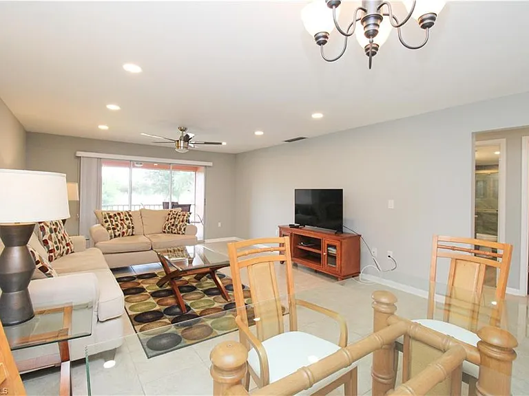 600 Valley Stream Dr #F9 — Photo 22
