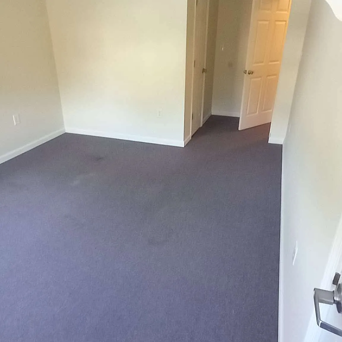 4 bed, 3500 sqft, $800 — Photo 3