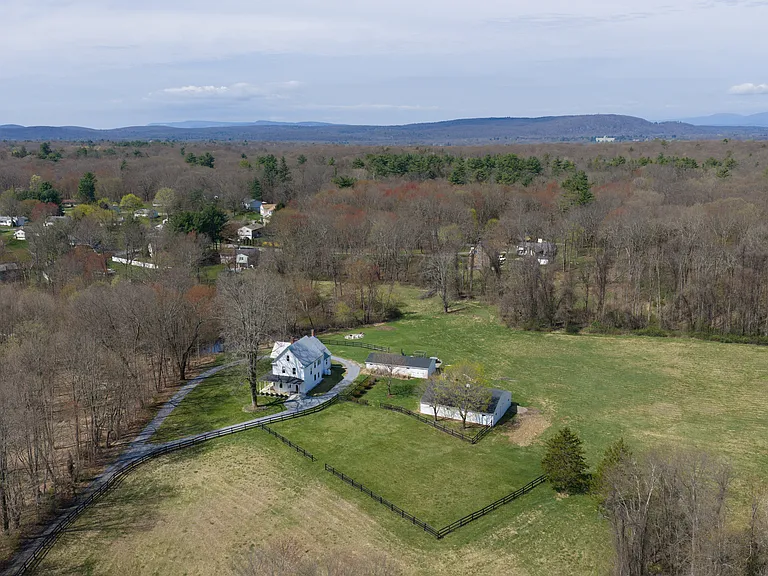 1777 Route 9G — Photo 27