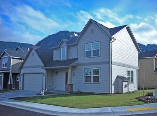 1215 Island Way, N Bonneville, WA 98639