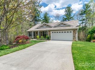 98 Talon Trail Ln, Etowah, NC 28729