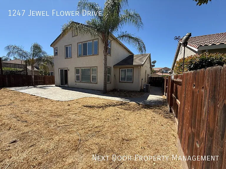 1247 Jewel Flower Dr — Photo 21