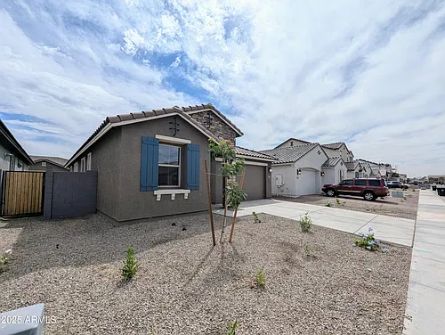 10163 W Amelia Ave Photo 1