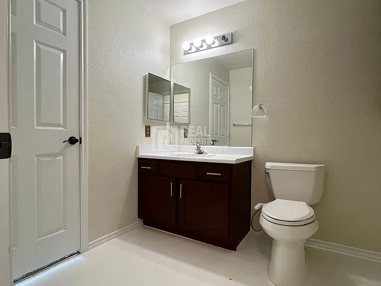 3928 Riviera Grv #203 — Photo 16