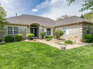 211 Summerlin Rdg, O Fallon, IL 62269