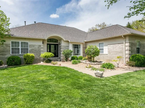 211 Summerlin Rdg, O Fallon, IL 62269