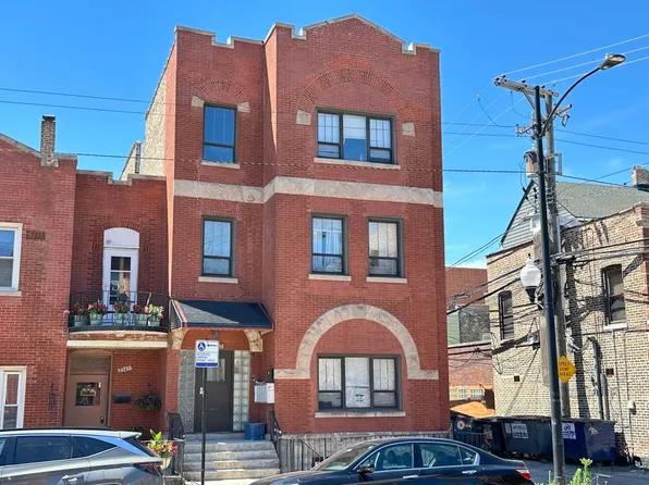 2347 W 24th Pl #R3, Chicago, IL 60608