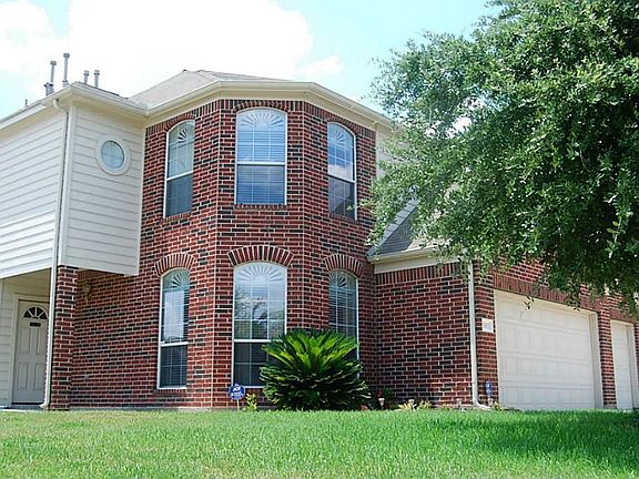 Corner lot with great Architectural accent