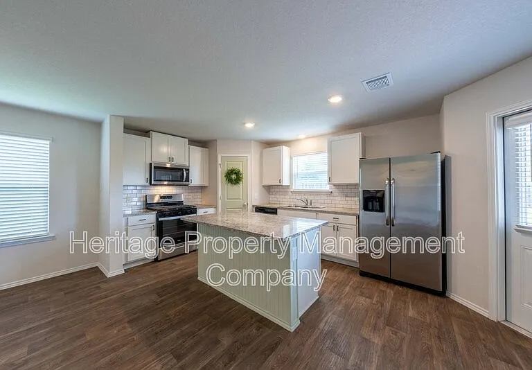 1018 Andean Emerald — Photo 10