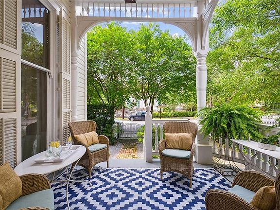 4th image of 4104 Prytania St