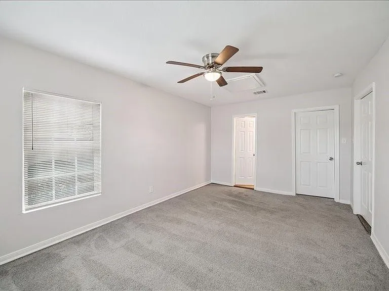 820 Texas St — Photo 7