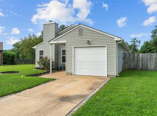 1021 White Oak Ct S, Chesapeake, VA 23320