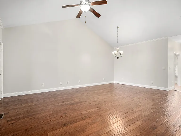 42 Saddle Brook Ln — Photo 12