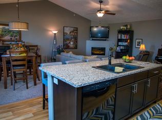 8200 Cheney Ridge Rd APT 311, Lincoln, NE 68516