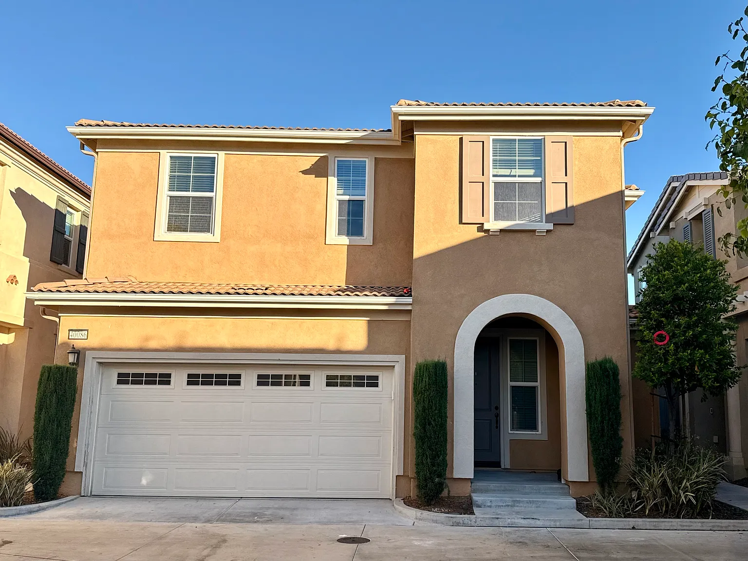3 bed, 1905 sqft, $3,100 — Photo 1