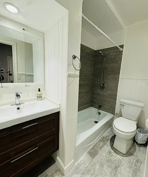 65 E 54th St #5R — Photo 5