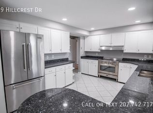 29 Hillcrest Dr, Dover, NH 03820