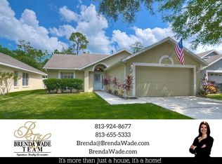 5714 Hawklake Rd, Lithia, FL 33547