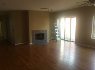 4014 S Drexel Blvd, Chicago, IL 60653
