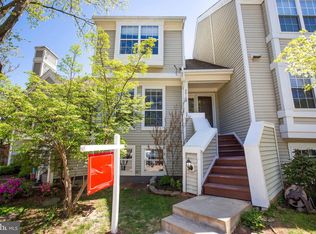 6013 Creekstone Ln, Centreville, VA 20120