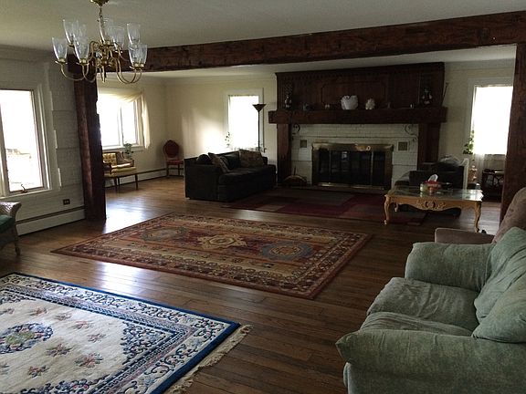 Huge Living Room & Fireplace