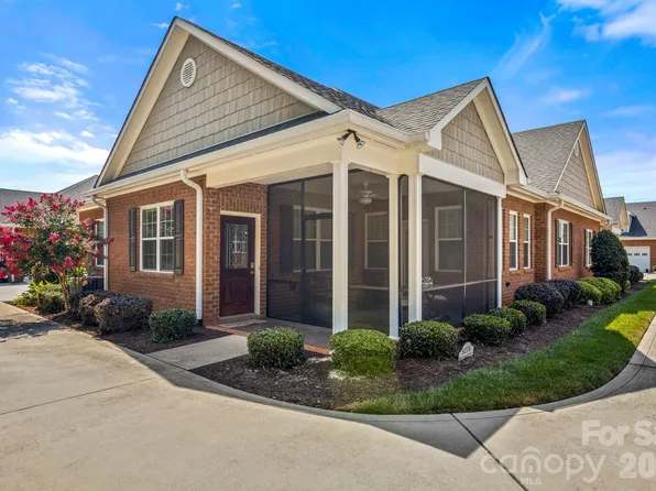 8276 Merchant Ct, Denver, NC 28037