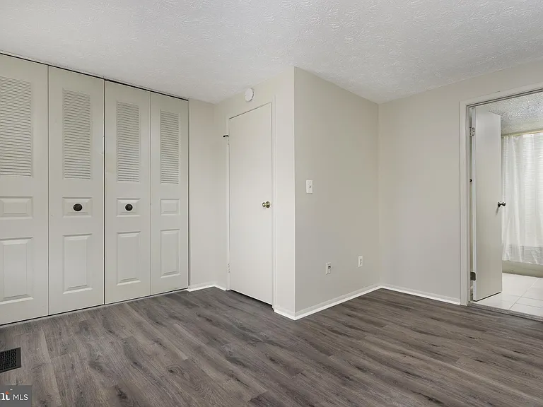 8736 Susquehanna St — Photo 18
