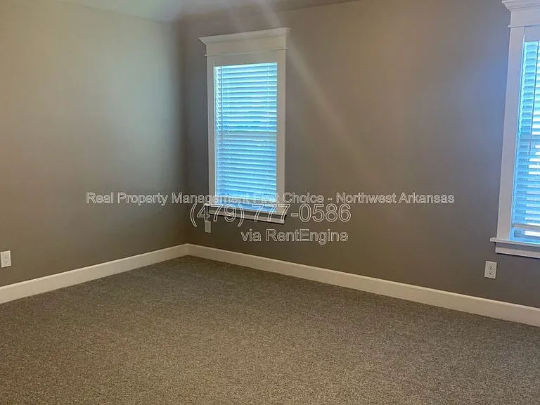 537 Buckboard Rd — Photo 15