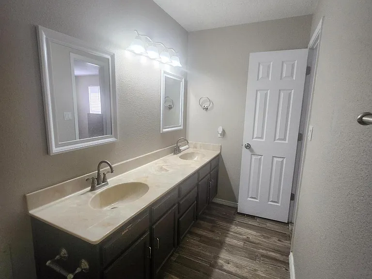 7720 Ranchwood Dr NW — Photo 12