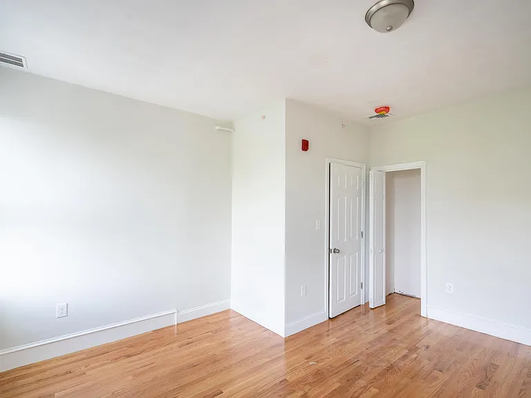 125 Cottage St #1 — Photo 9