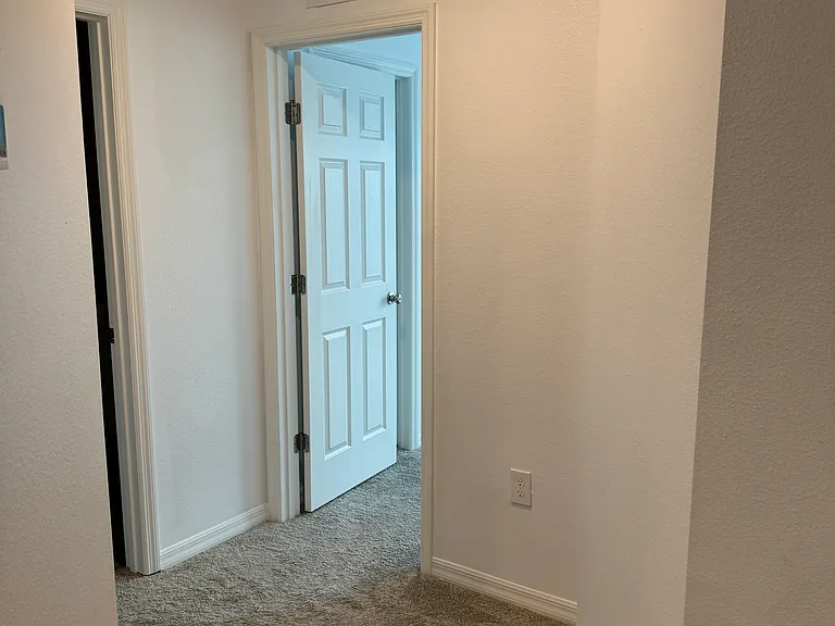 3587 Plainview Dr — Photo 47