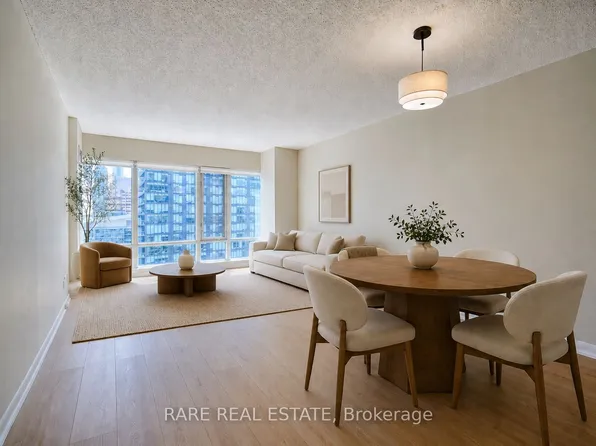 210 Victoria St #3007, Toronto, ON M5B 2R3