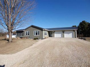 2567 310th Ave, Hopkinton, IA 52237