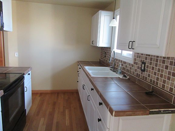 5th image of 24102 15th Ave S