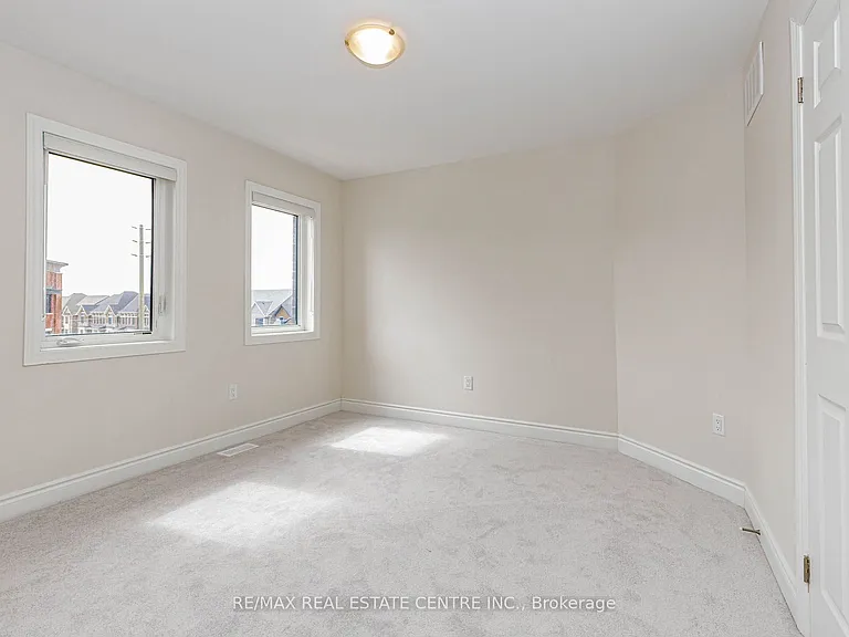 3 Marvin Ave — Photo 35