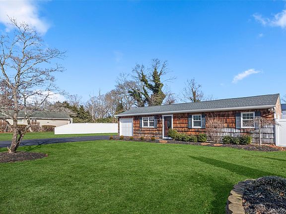 2nd image of 9 Golf Course Road