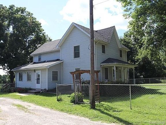 3rd image of 5305 Cedar Lake St S