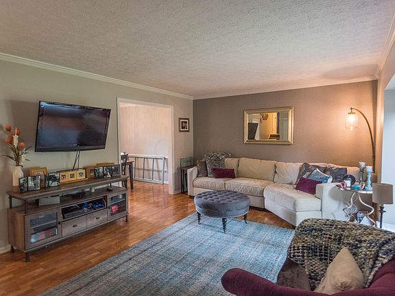 2nd image of 1126 Bryan Dr