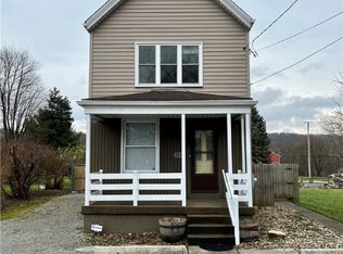 5218 State Route 982, Bradenville, PA 15620